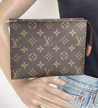 Load image into Gallery viewer, Louis Vuitton toiletry pouch 19