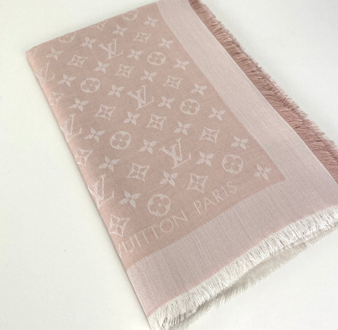 Louis Vuitton denim shawl rosa