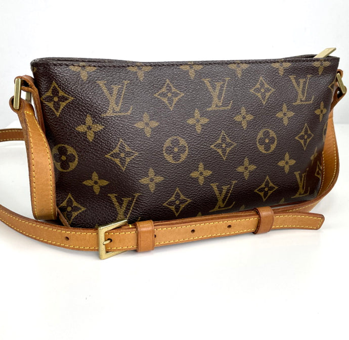 Louis Vuitton Trotteur crossbody