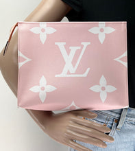 Load image into Gallery viewer, Louis Vuitton monogram giant toiletry pouch 26 rouge