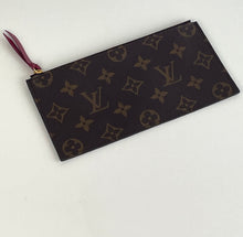 Load image into Gallery viewer, Louis Vuitton zipped pouch for felicie