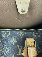 Load image into Gallery viewer, Louis Vuitton speedy 35 in monogram