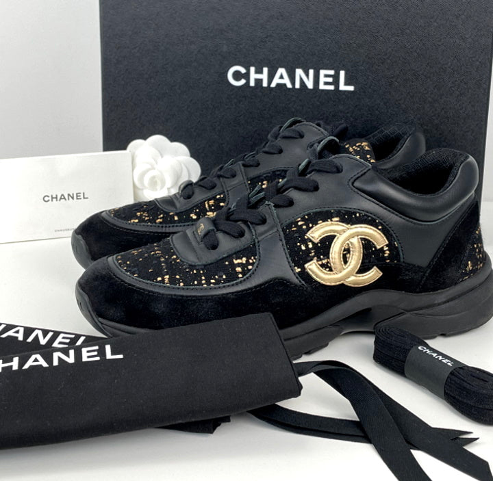 CHANEL black tweed CC gold logo sneakers Size EU38 – Lady