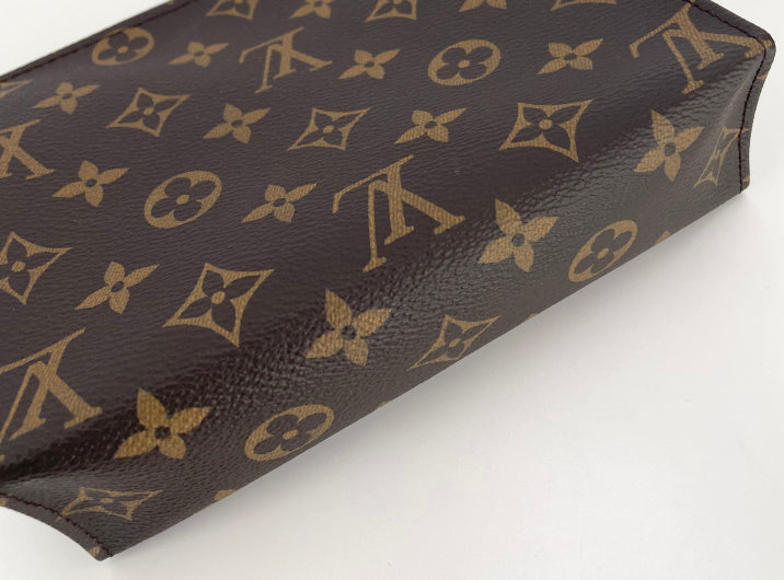 Louis Vuitton toiletry pouch 19 – Lady Clara's Collection