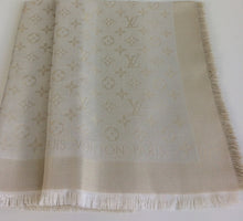 Load image into Gallery viewer, Louis Vuitton shine shawl white/gold