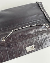 Load image into Gallery viewer, Chanel reissue chocolate bar shoulder bag in dark brown