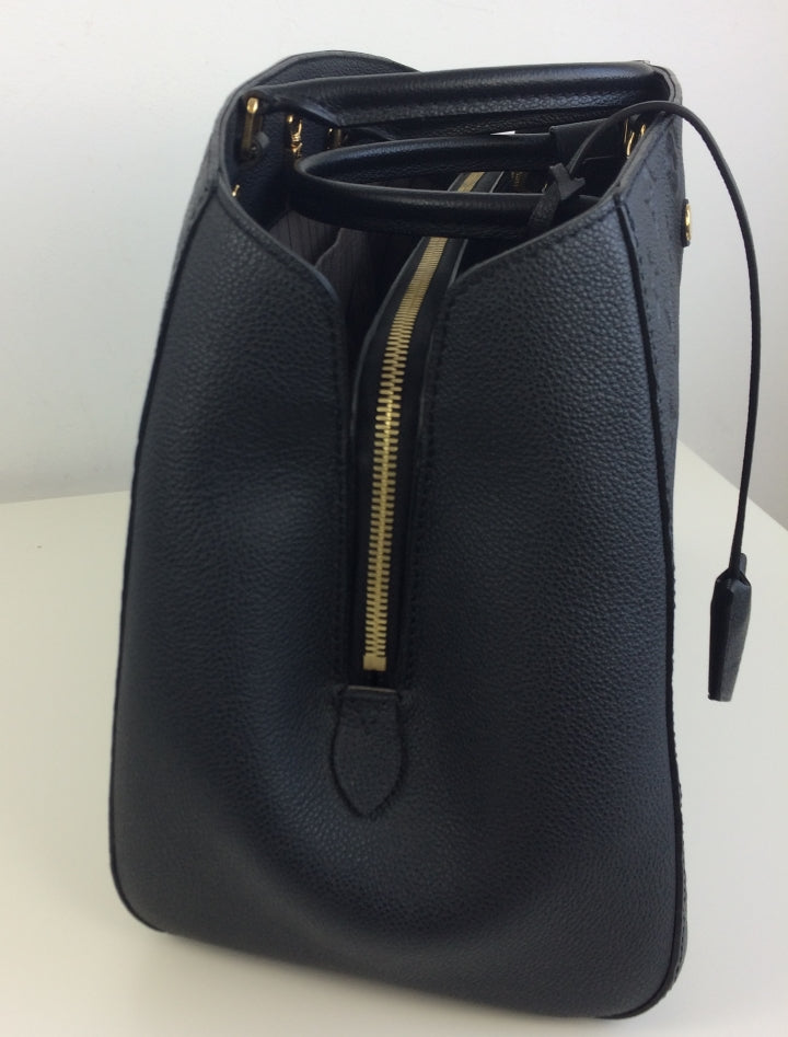 Louis Vuitton Montaigne Black Leather ref.981926 - Joli Closet
