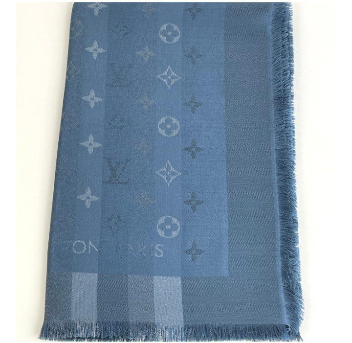 Louis Vuitton so shine monogram shawl