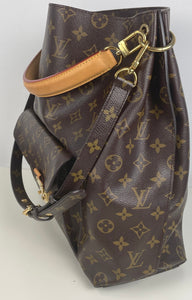 Louis Vuitton metis hobo