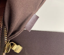 Load image into Gallery viewer, Louis Vuitton damier ebene pochette melville