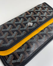 Load image into Gallery viewer, Goyard St Louis GM tote in noir with pochette