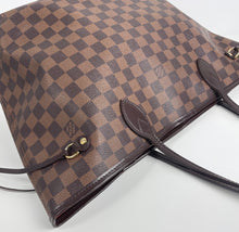 Load image into Gallery viewer, Louis Vuitton Neverfull MM size in damier ebene