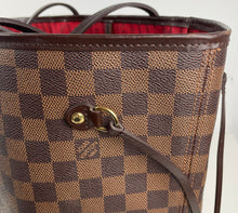 Load image into Gallery viewer, Louis Vuitton Neverfull MM size in damier ebene