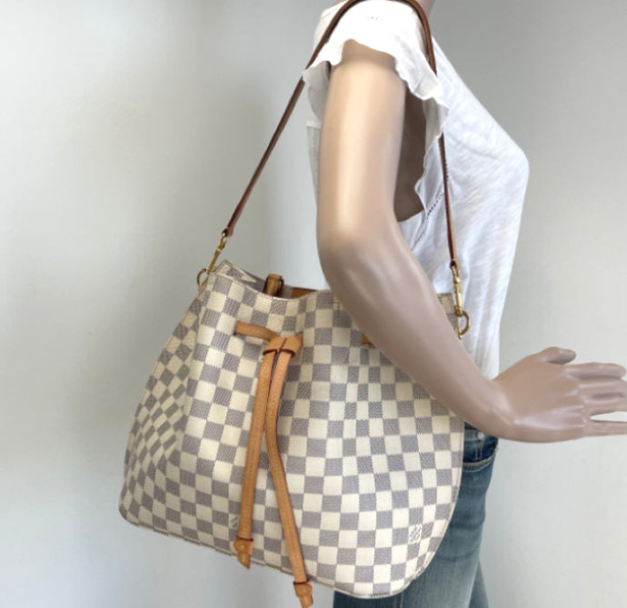 Louis Vuitton girolata in damier azur