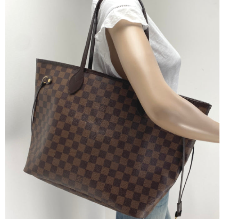 Louis Vuitton neverfull MM damier Lady Clara s Collection