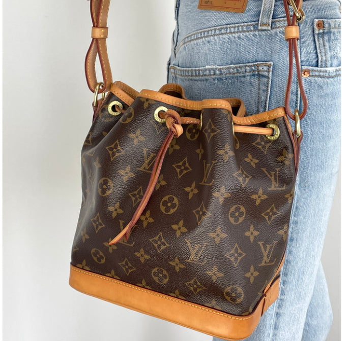 Louis Vuitton new soft Lockit PM shoulderbag – Lady Clara's Collection