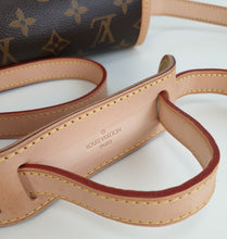 Load image into Gallery viewer, Louis Vuitton sologne monogram
