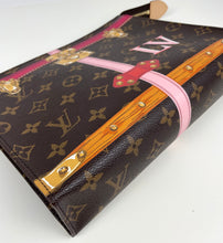Load image into Gallery viewer, Louis Vuitton summer trunks toiletry 26