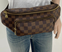 Load image into Gallery viewer, Louis Vuitton melville waist/bumbag