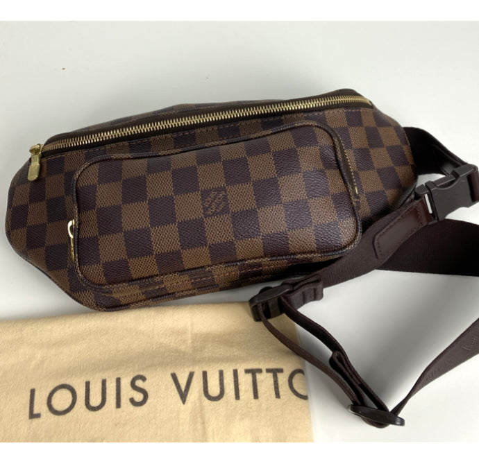 Louis Vuitton melville waist/bumbag