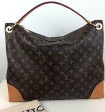 Load image into Gallery viewer, Louis Vuitton Berri MM