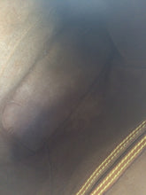 Load image into Gallery viewer, Louis Vuitton montsouris MM