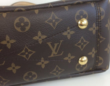 Load image into Gallery viewer, Louis Vuitton pallas chain shopper tote