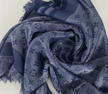 Load image into Gallery viewer, Louis Vuitton shine shawl bleu nuit