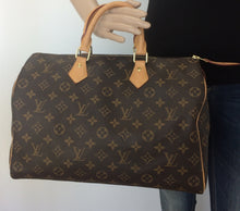 Load image into Gallery viewer, Louis Vuitton speedy 35