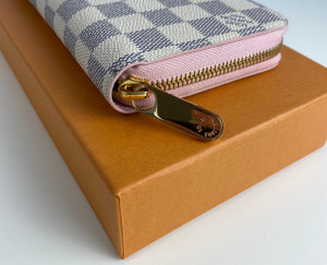 Louis Vuitton zippy wallet damier azur