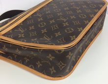 Load image into Gallery viewer, Louis Vuitton bosphore GM messenger bag